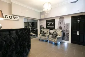 Shirehall Museum · Beautiful Apartment - Image 4