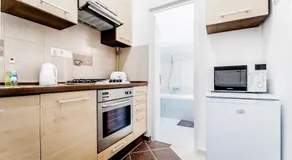 BpR Turquoise Simplicity Apartment - Image 4