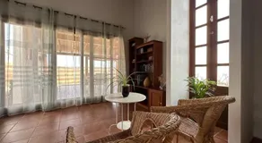 Private villa with pool in the mountains - Image 5