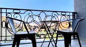 Venis Hotel - Image 4