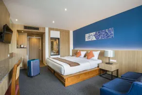 Royal Palace Hotel - Image 2