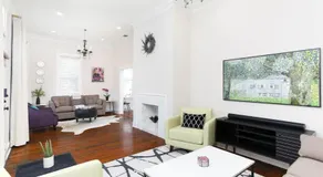 2BR/2BTH w/Private Pool, Riverwalk, Downtown - Image 2