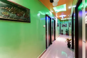 Super Hotel O by OYO Landlord - Image 3