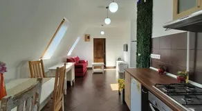 Pannónia Rooms and Apartments - Image 3