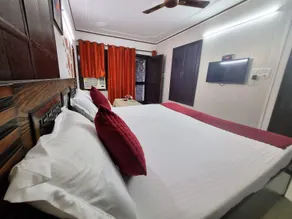 Metropolitan Retreat - Image 2