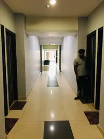 OYO Townhouse 1100 Hotel Royal Stay Near Akshardham - Image 4