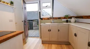Red House Common View - Image 4