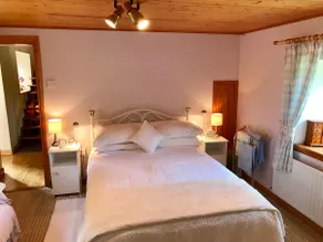 Dan Rua's Cottage - Image 2