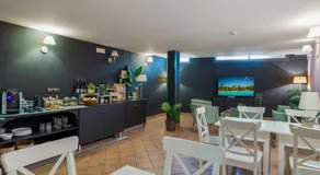 I AM La Posada Hotel and Apartment - Image 3