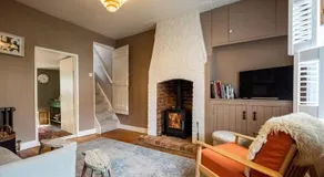 Bloom Cottage - Image 2