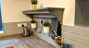 Racecourse Apartment - Image 5
