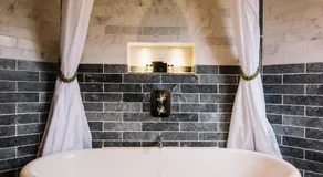 Hever Castle Luxury Bed and Breakfast - Image 2