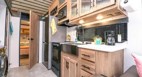 FunTropicalTinyHomeGolfCartLake - Image 3