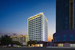 Atour Hotel Shangrao Wuyue Plaza Phoenix West Avenue - Image 3