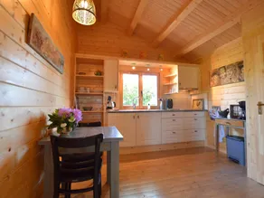 Cosy Chalet in Lottum with Garden - Image 3