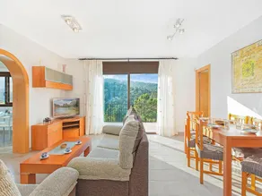 Villa med privat pool med kapacitet för 9 personer - Image 2