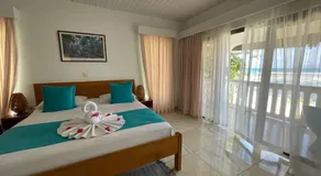 Marie-France Beach Front Apartments - Image 2