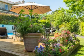 Luccombe Villa Holiday Apartments - Image 4