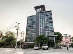 B2 Black Business and Budget Hotel - Image 5