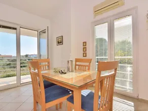 Maison de vacances spacieuse à Bibinje avec jardin - Image 3