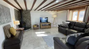Granary Barn A Rural Retreat - Private Hot Tub - Image 2