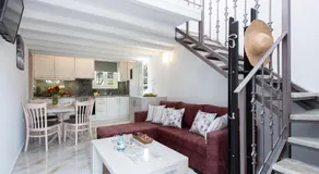 AD HOMES - Image 3