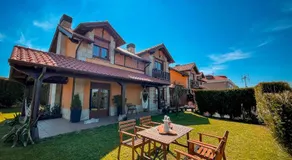 Las Casitas de Santillana - Image 2