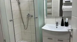 White Horizon Apartment - Image 5