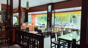 River Grand Hotel - Image 3