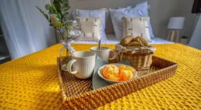 Appartement Domi Caraïbes confortable avec une piscine chauffée et sécurisée par un filet, une citerne tampon pour faire face aux coupures d'eau, accès Netflix - Image 5