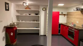 Zentrale große Wohnung mit 2 Schlafzimmern für maximal 3 Erwachsene und 2 Kinder - Image 4
