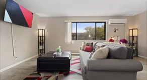 Cozy2bd Aurora Chgolnd Freeparkg Sleeps6 FreeWI-FI - Image 2