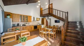 Villa Szilva Vendégház - Image 2