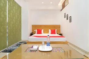 OYO Hotel R K Grand - Image 5