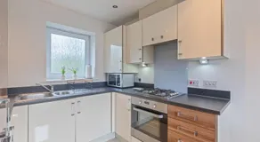 Spacious and Modern 2BR Stay Free Parking and WiFi - Image 5