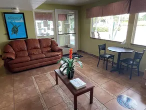 Travelodge Riviera Beach/West Palm - Image 4