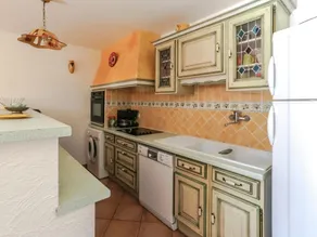 Maison à Bormes-les-Mimosas avec Piscine - Image 4