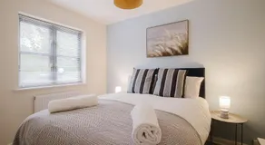 Modern and Stylish Home away from Home - Image 2