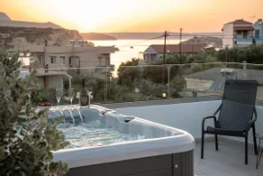 Avrilia Seaside Villa Heated Pool - Image 5
