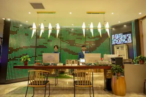 Qiyu Hotel (Zhengzhou Zhengdong Yifuyuan) - Image 2