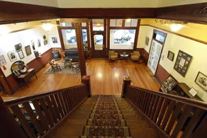 Royal Hotel - Image 5