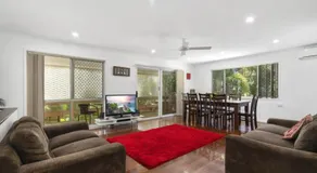 MAISON FAMILIALE AVEC PISCINE ET AIRCON - Image 2
