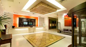 Apartamentos Guadalpin Boutique - Image 2