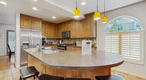 Quiet & spacious townhome with a private hot tub & great views - close to skiing - Image 3