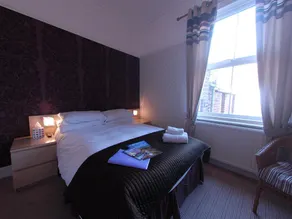 Chiltern Guest House - Image 5