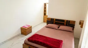 SAIS LINE Residency - Image 4