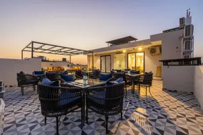 The Embassy Inn - Near Indoor Stadium & Sector 11 - Image 3