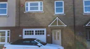 Riverside Townhouse 20 mins from Brighton and Worthing - Image 4