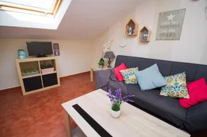 Cosy one bedroom next to the beach - Image 1