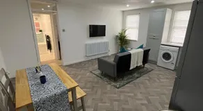 Warwick Town Centre Property - Image 3